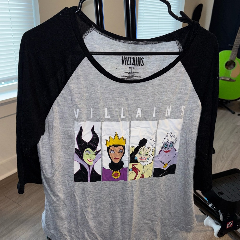 Disney Villains Black And Gray Tee Size Large